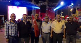 Beşiktaş Meydanı ‪Demokrasi Nöbetimiz‬ ‪Midyat‬ Belediye Başkanı Şehmus Nasıroğlu ve Kardeşi Murat Nasıroğlu bizimle..